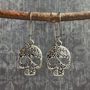 Silver Skull Dangle Earrings